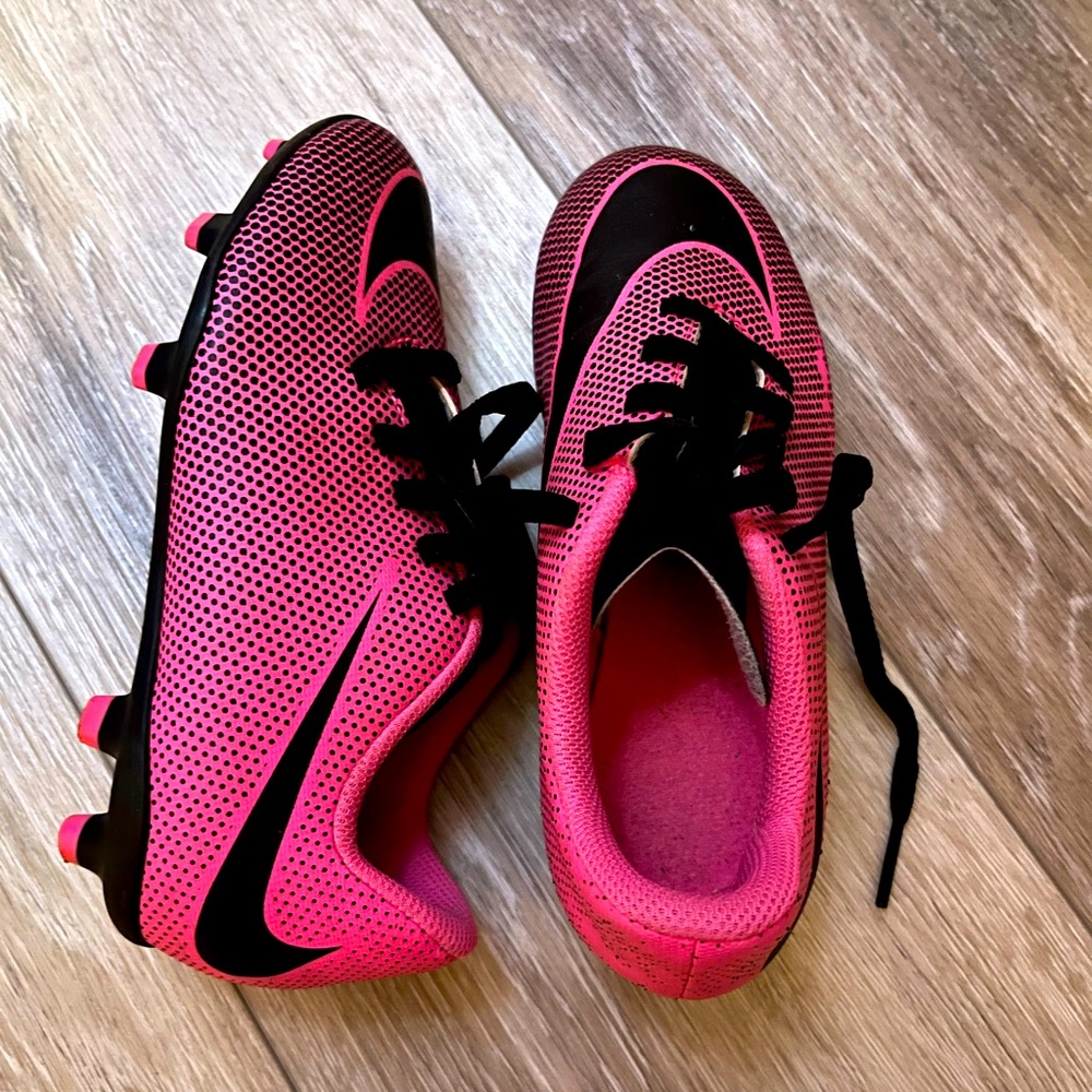 Soccer cleats girls